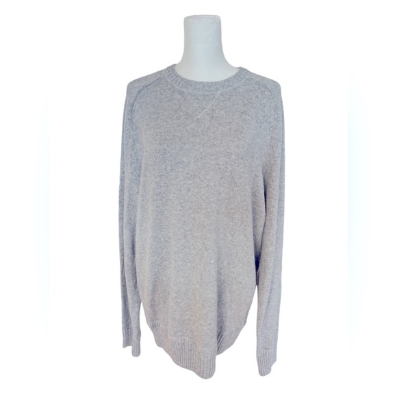 NWT American Eagle Grey Oversized Soft Fuzzy  Sweater Women’s Size Large‎ - Picture 1 of 6